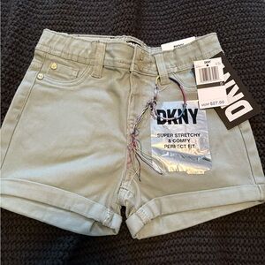 NEW Toddler Girls DKNY Size 5 Shorts